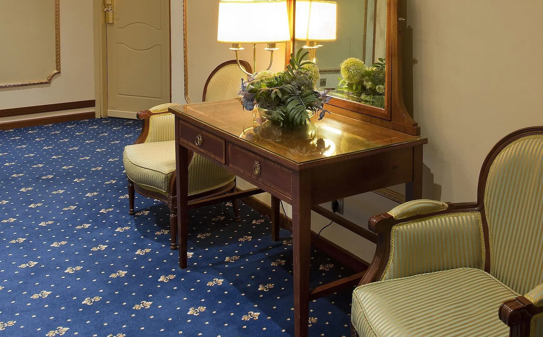 Hotel Roger De Lluria Barcelona 4*,  Spain